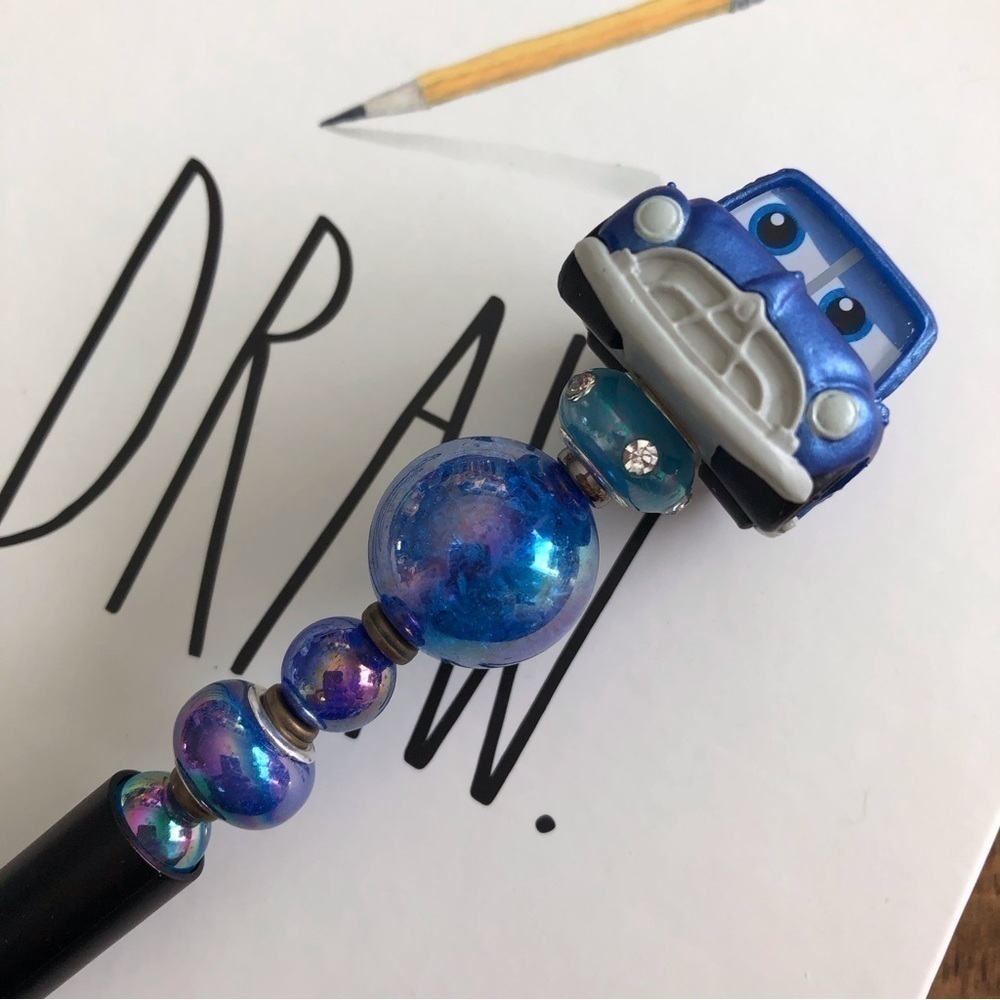 Disney Doorables: Cars: Doc Hudson handmade beaded pen